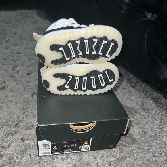 Jordan 11 - Picture 3 of 3